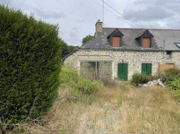 AHIB-1-ID22115-3201 Laurenan 22230  Semi detached house built of stone with 4880m2 garden.